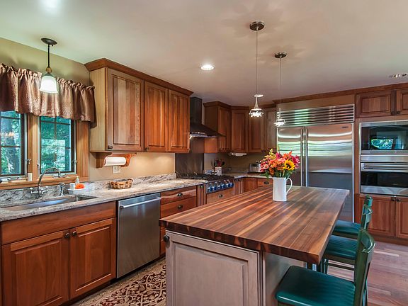 WALNUT BUTCHER BLOCK  TOP