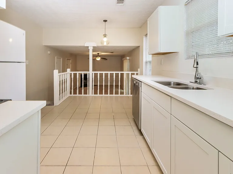 639 Fair Harbor Dr — Photo 7