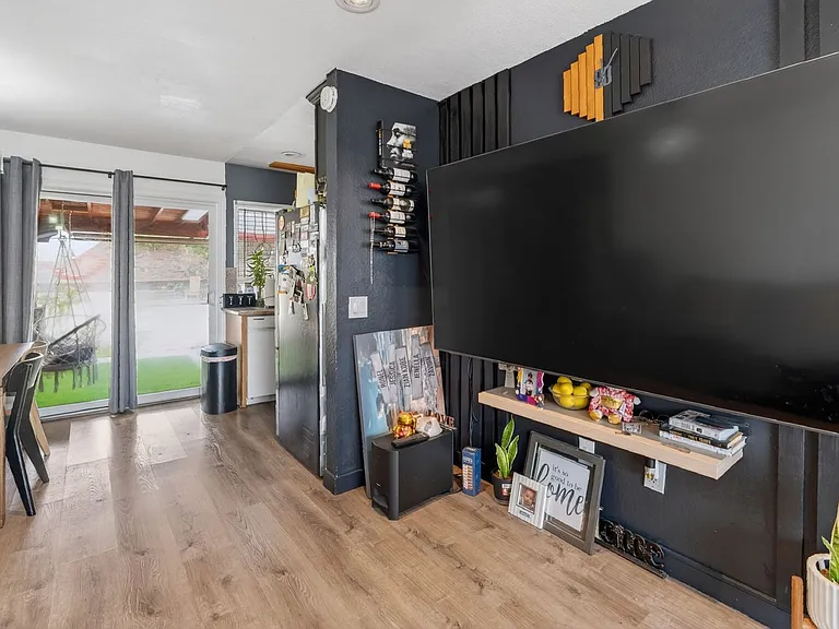 10924 Montongo St — Photo 3