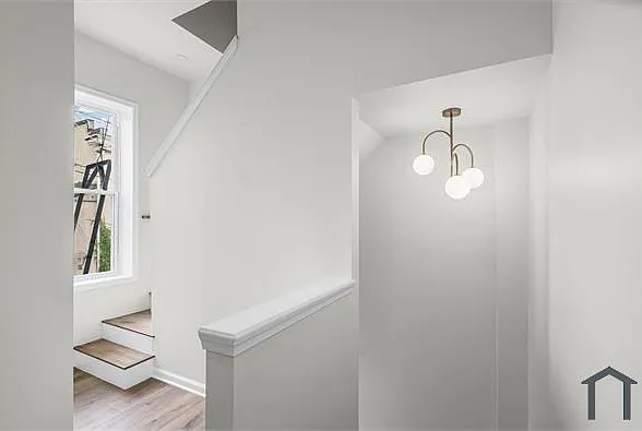 1723 E Lombard St — Photo 13