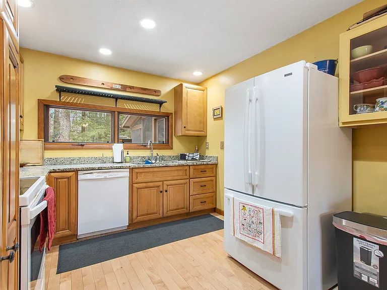 242 High Haith Rd — Photo 13