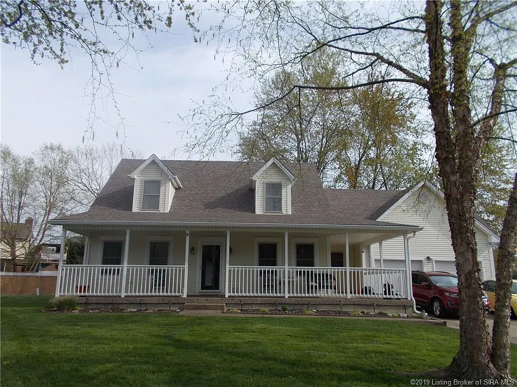 3604 Dove Cir photo 1