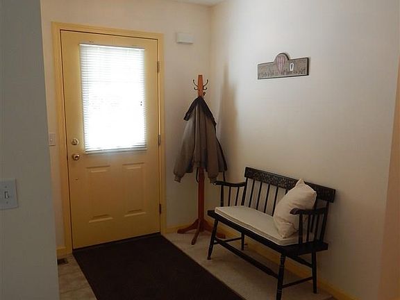 4th image of 1685 Saint Joseph St