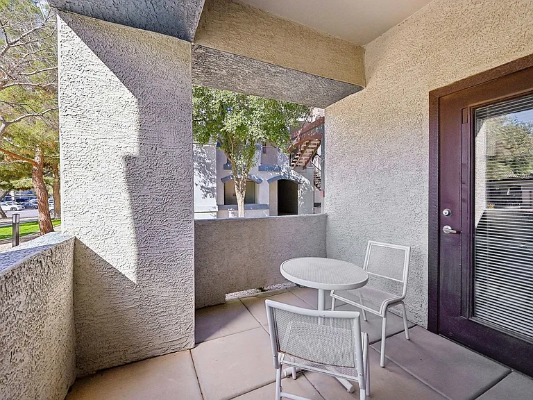B2 Patio