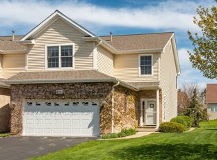 2119 Autumn Ln, Dekalb, IL 60115