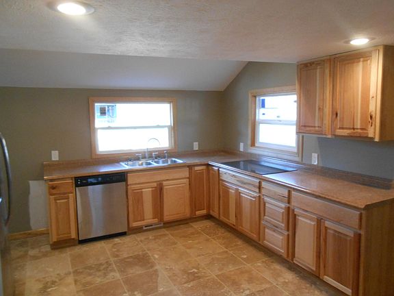 2nd image of 843 N Government Way