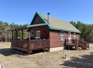 9214 N Star City Rd, Lake City, MI 49651