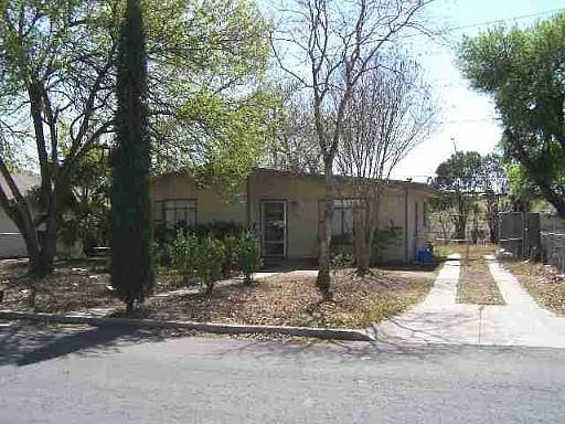 1st image of 206 W PALFREY DR