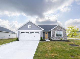1815 River Birch Dr, Greenfield, IN