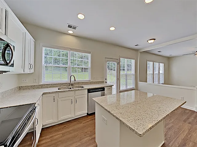 11213 Harmony Ct — Photo 4