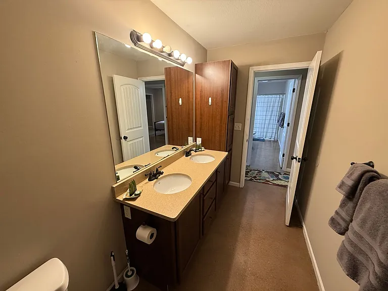 1409 Paris Rd #201 — Photo 29