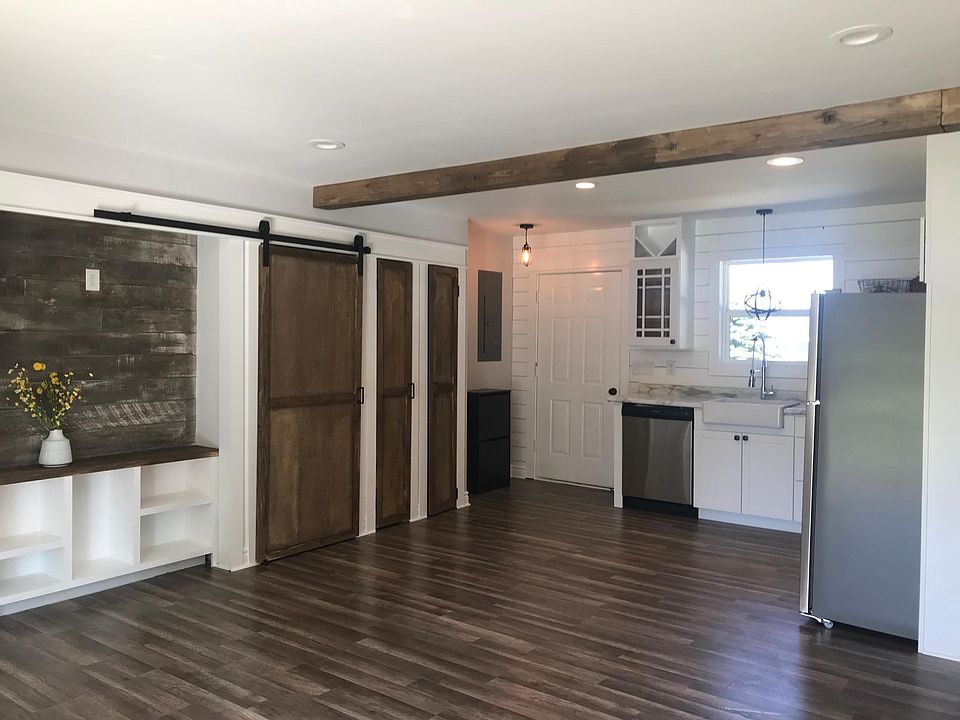 barn doors built ins