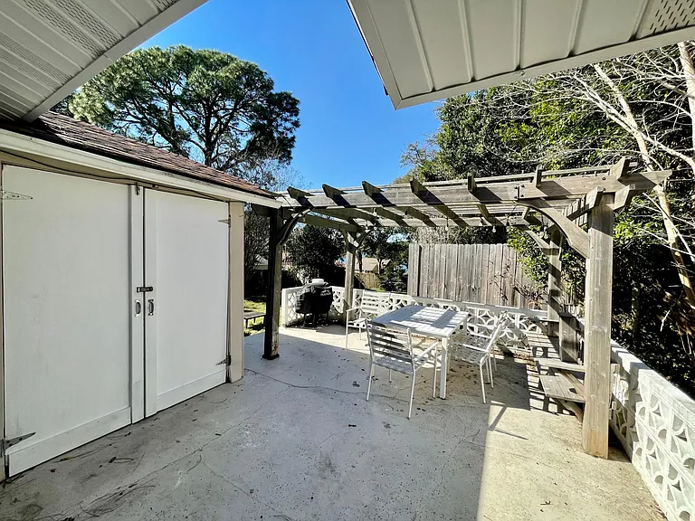 1311 Pickens Ave — Photo 28