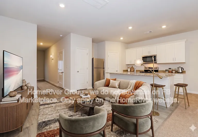 405 Seidov Cobb Way — Photo 2