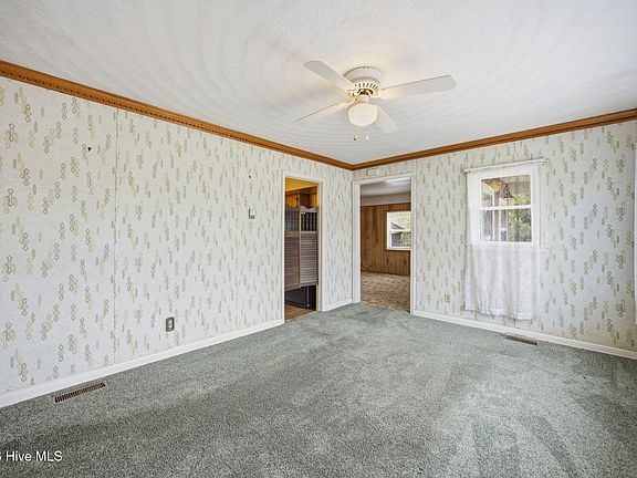 4th image of 1495 Northside Road