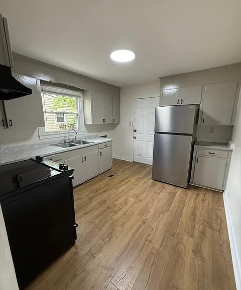 3925 Hilda St — Photo 10