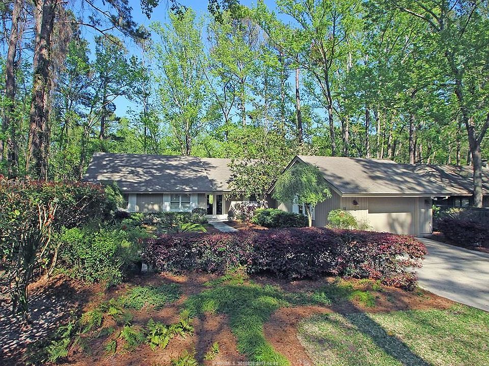 1st image of 11 Highbush Dr