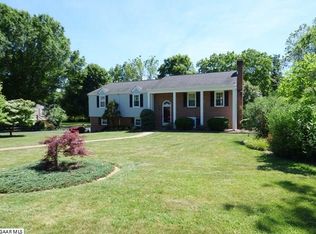 2425 Davis Rd, Waynesboro, VA 22980