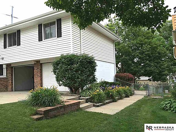 3rd image of 1113 S 124th St