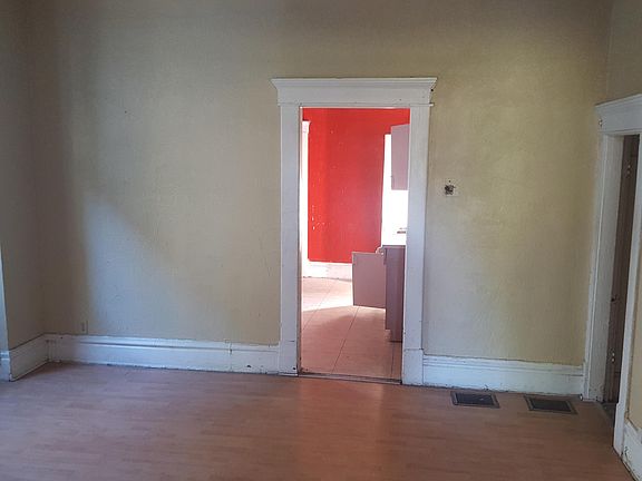 4th image of 50-52 S Wheatland Ave