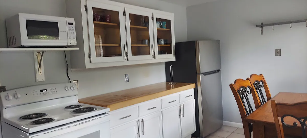Kitchen - 18951 W 60th Dr