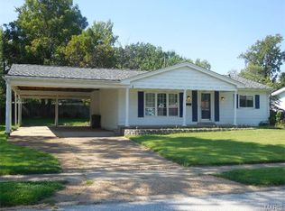 712 Village Square Dr, Hazelwood, MO