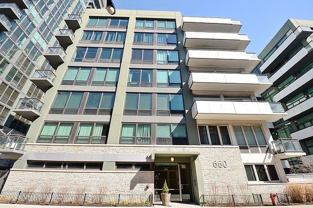 1st image of 660 W Wayman St Unit 602