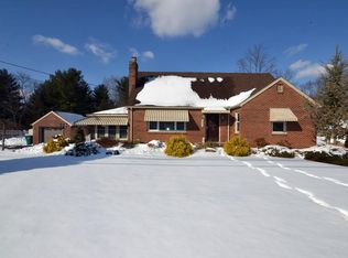 237 Possum Hollow Rd, Monroe Township, NJ 08831