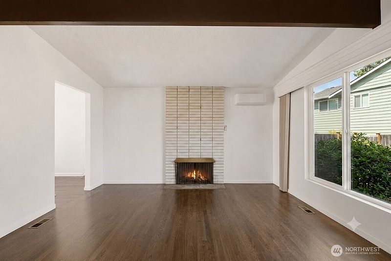 5th image of 26607 Manchester Court