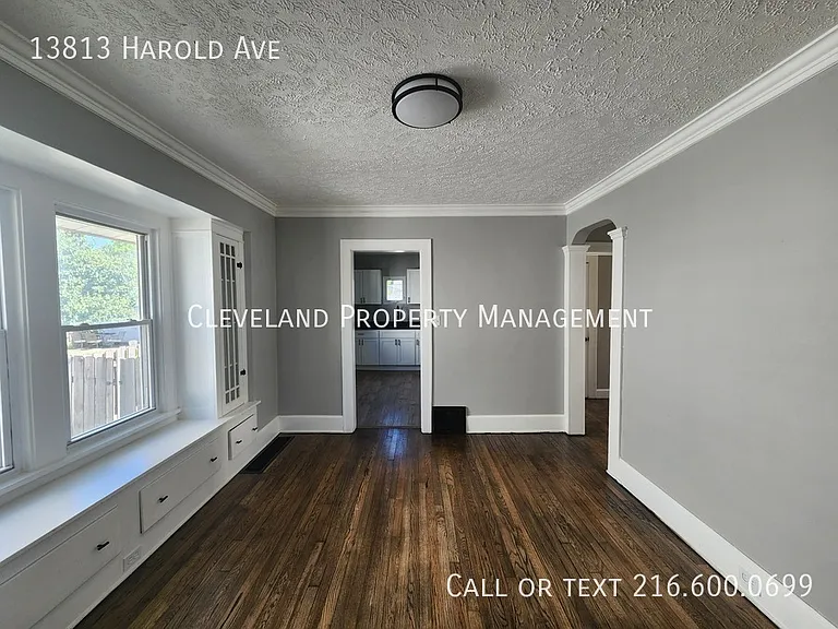 13813 Harold Ave — Photo 4