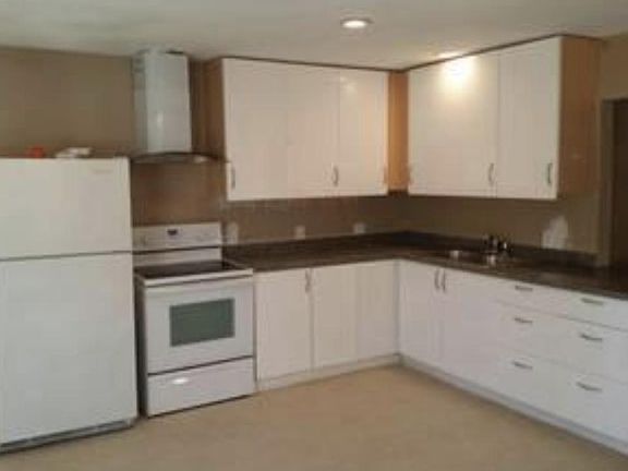 4th image of 2523 E Diana Dr