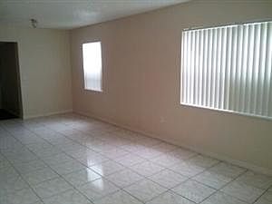 3rd image of 616 NW 21st St