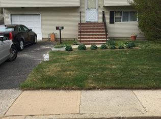 18 Victor Pl, Eatontown, NJ 07724