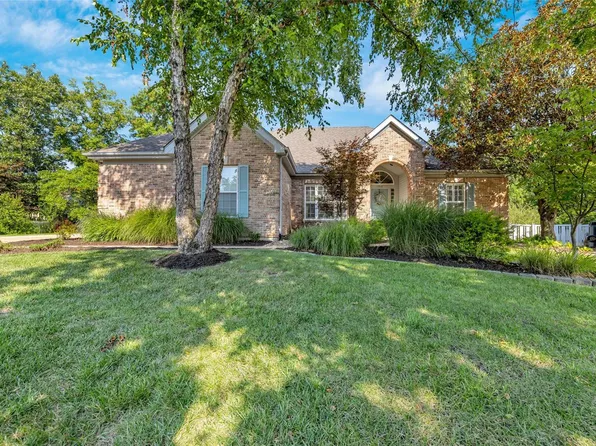 16018 Nantucket Island Dr, Grover, MO 63040