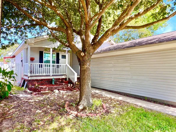 10214 Elderberry Park Ln, Tomball, TX 77375