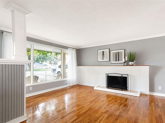 4th image of 2526 W Klamath Ave