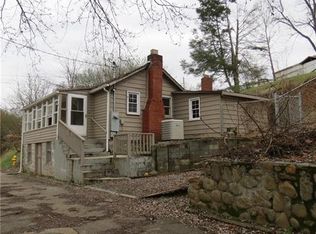 51 Vance St, Canton, NC 28716