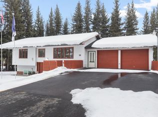 891 Ridge Loop Rd, North Pole, AK 99705