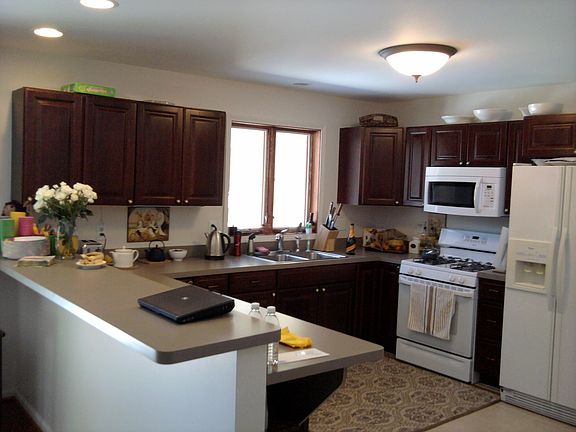 2nd image of 3436 Cummings Dr