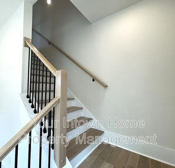 1135 Knight Walk NW — Photo 12
