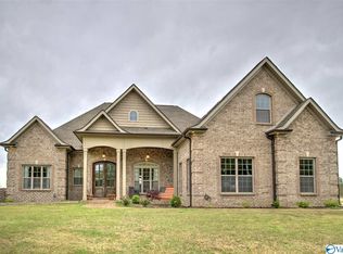 16753 Quinn Rd, Athens, AL 35611