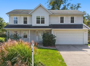 104 Arrowhead Ct, East Peoria, IL 61611
