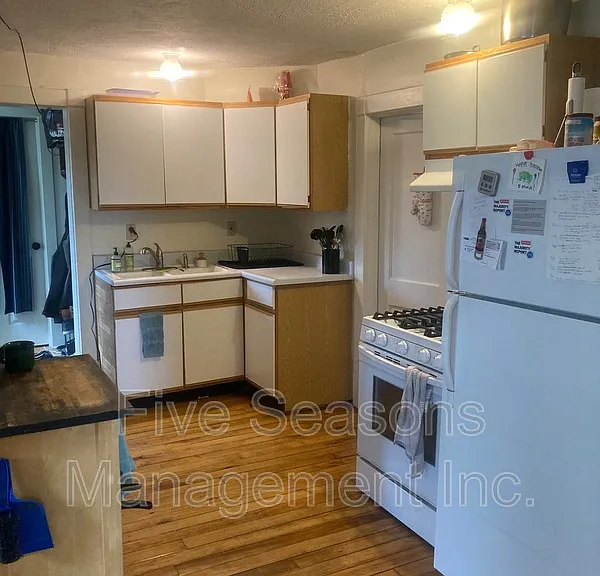 18-20 Hayward St #1 — Photo 14