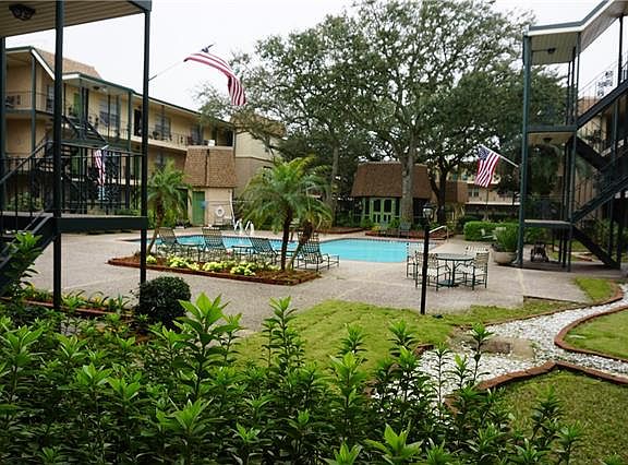 4th image of 2728 Whitney Pl APT 118