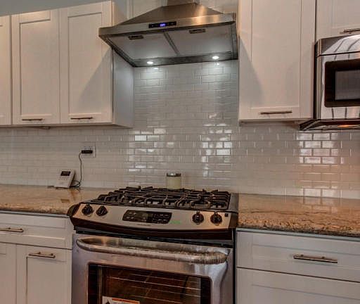 2nd image of 418 E Keim Dr