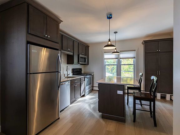 3rd image of 1343 Hampshire Rd #119