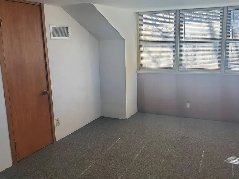 704 S Kentucky St — Photo 23