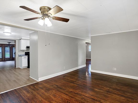 5th image of 1919 S Lazy Creek Dr