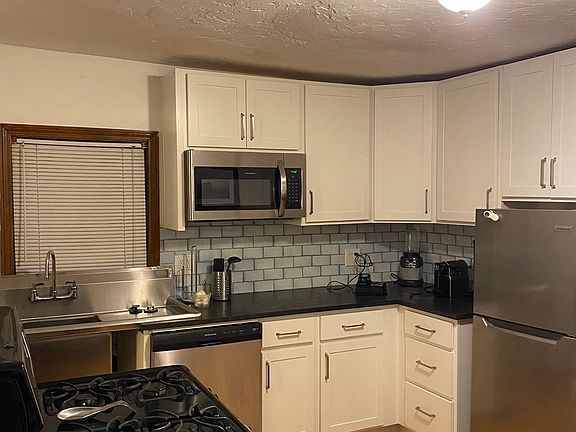 4th image of 137 Kimball Ave