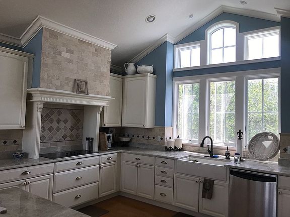 4th image of 637 Ocean Palm Way